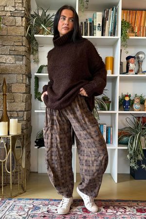Heritage Needlecord Plaid Relaxed Barrel Pant Chocolate & Coffee Bean